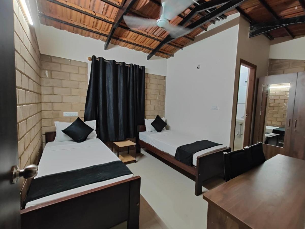 Hostel Minimal Poshtel Mysuru Zewnętrze zdjęcie